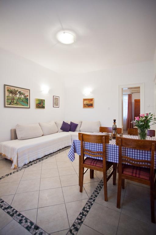 Adagio Theatre Apartment Split Habitación foto